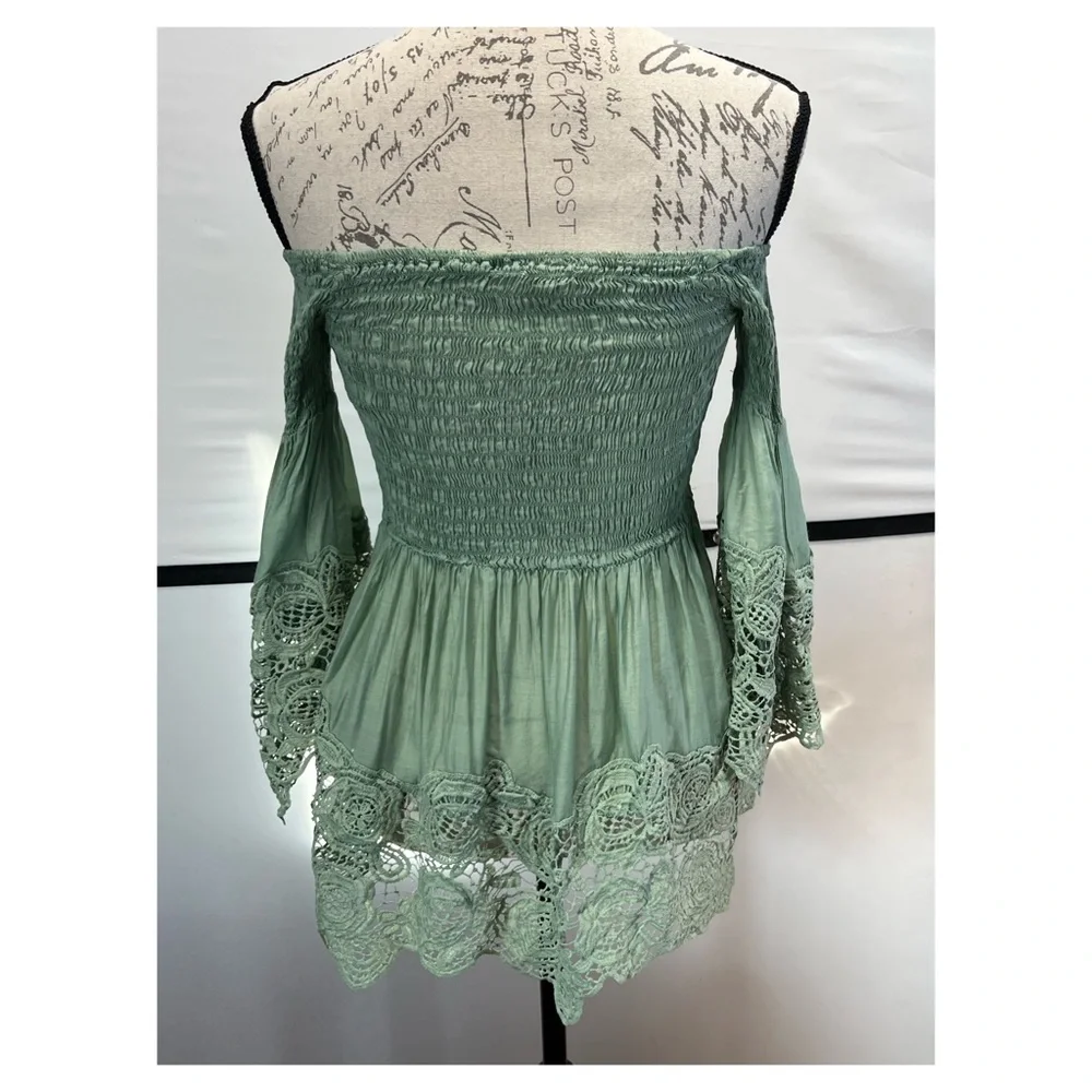 Gimmick - BKE Off Shoulder Blouse #495206H - Picture 2 of 2